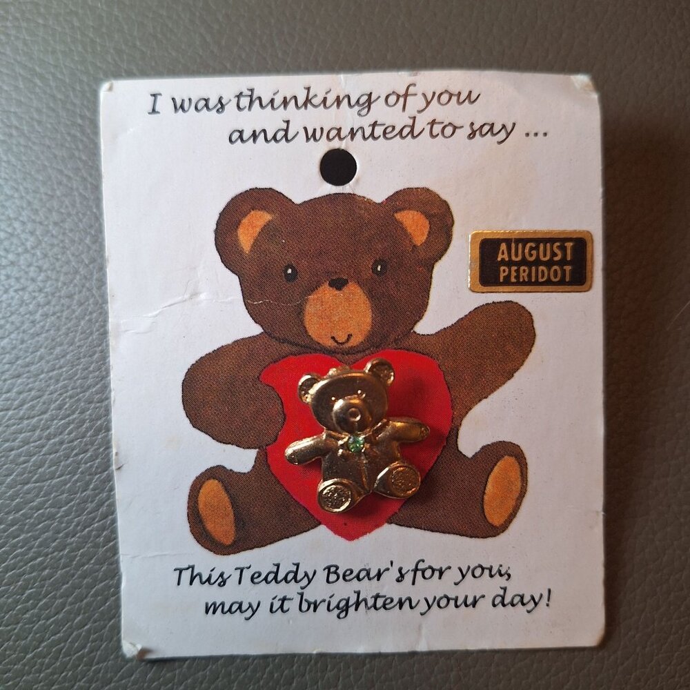 Gold Tone Teddy Bear Brooch Pin Peridot‎ August Green Gemstone Accent Vintage